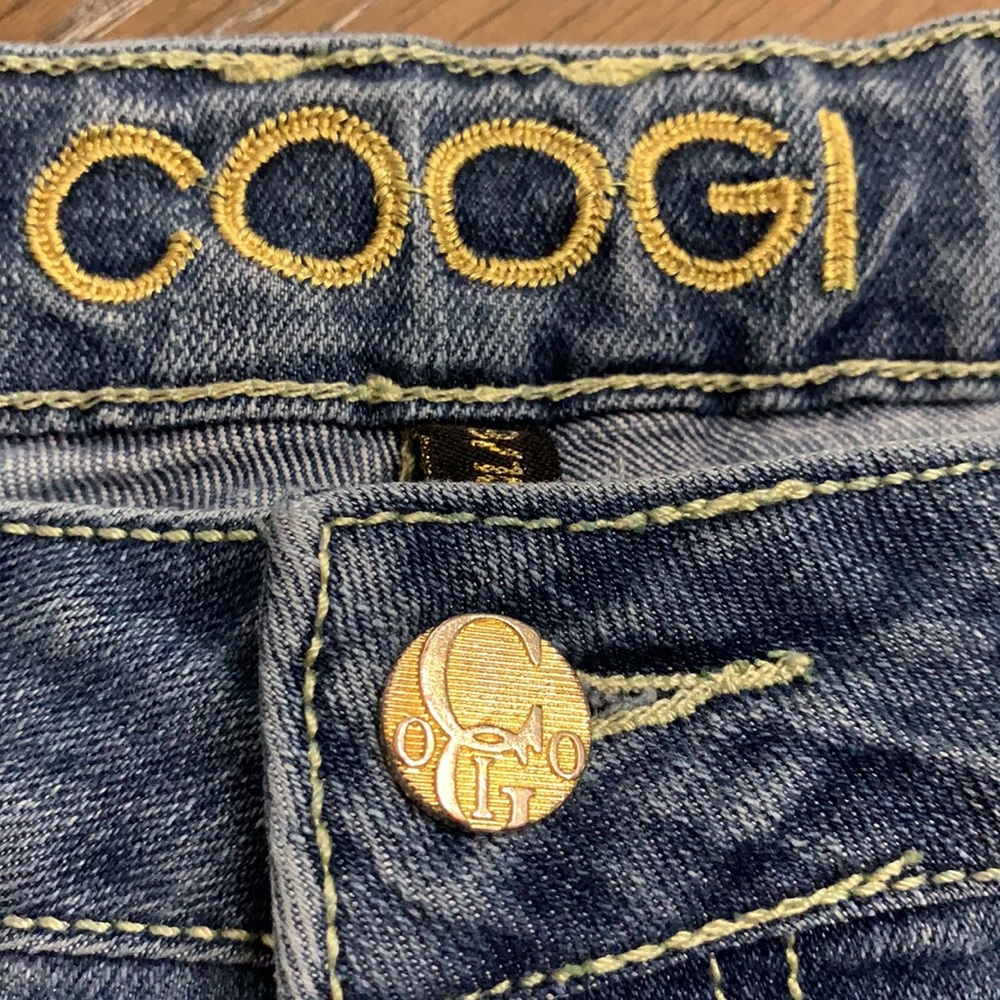 COOGI straight leg medium blue wash colorful pocket jean Size 10 - Picture 6 of 17